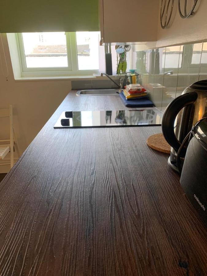 ברייטון Between Piers, The Stylish Studio Flat In Cannon Place מראה חיצוני תמונה